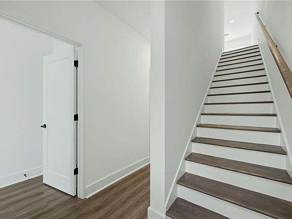 4th image of 111 Joseph E Lowery Blvd NW