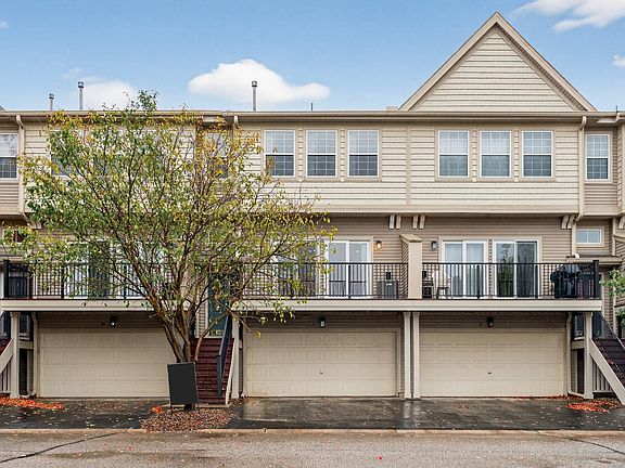 2nd image of 11221 Aberdeen St NE Unit I