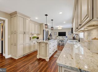 14003 Fox Land Rd, Phoenix, MD 21131