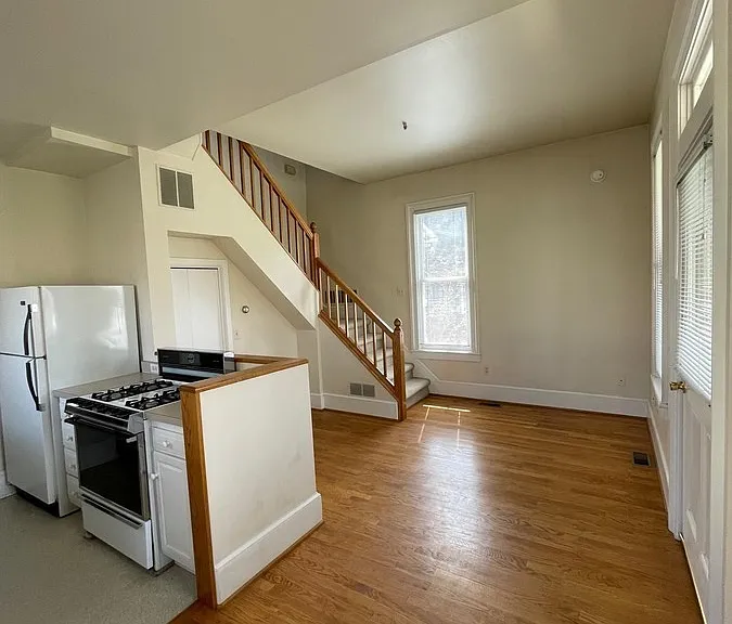 206 S Huron St #3 — Photo 3