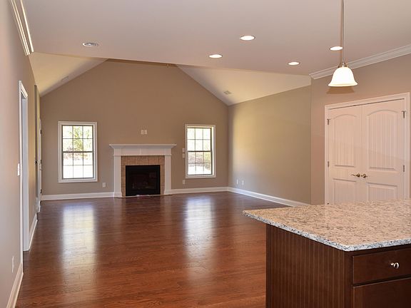 2nd image of 1101 Jacksonian Way Lot 25R