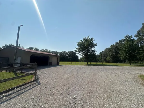 174 County Road 430, Oran, MO 63771