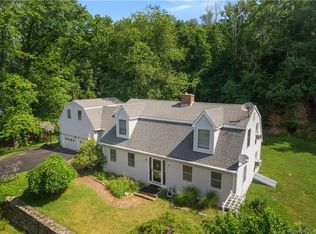 14 Campion Ave, Norwich, CT 06360