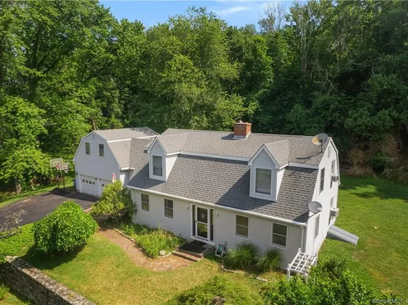 14 Campion Avenue, Norwich, CT 06360