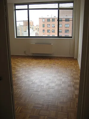 Rented by Realty Operations Group | media 14