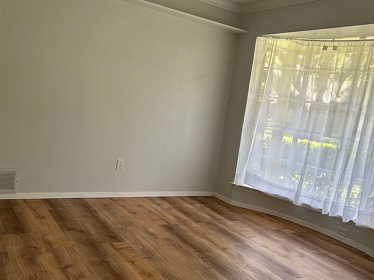 Front "formal" living room
