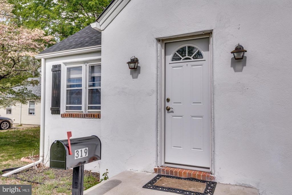319 Pine St, Williamstown, NJ - View 4
