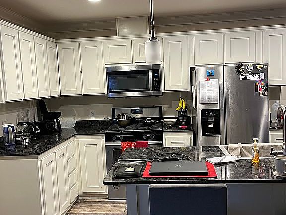 3rd image of 3015 E Bayshore Rd Spc 368