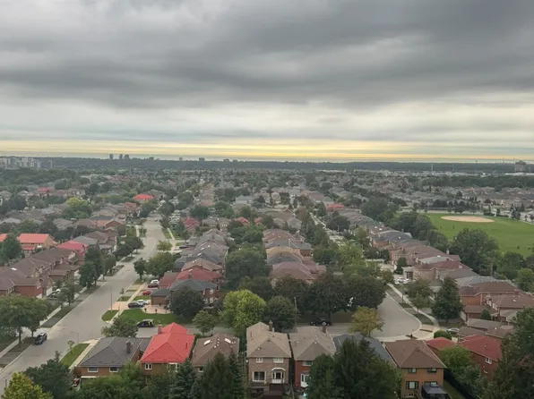 550 Webb Dr, Mississauga, ON