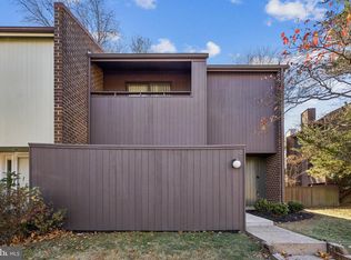 2015 Wethersfield Ct, Reston, VA 20191