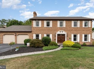 2099 Fairway Ln, Harrisburg, PA 17112