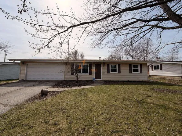 424A Sequoia Dr, Valparaiso, IN 46385