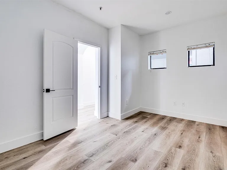 2505 San Gabriel St #600 — Photo 23