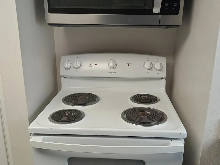 2541 S Myrtle Ave #C — Photo 6