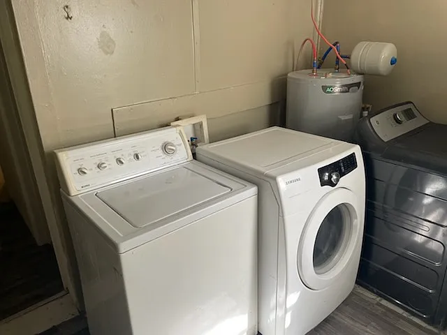 FULL SIZE WASHER AND DRYER