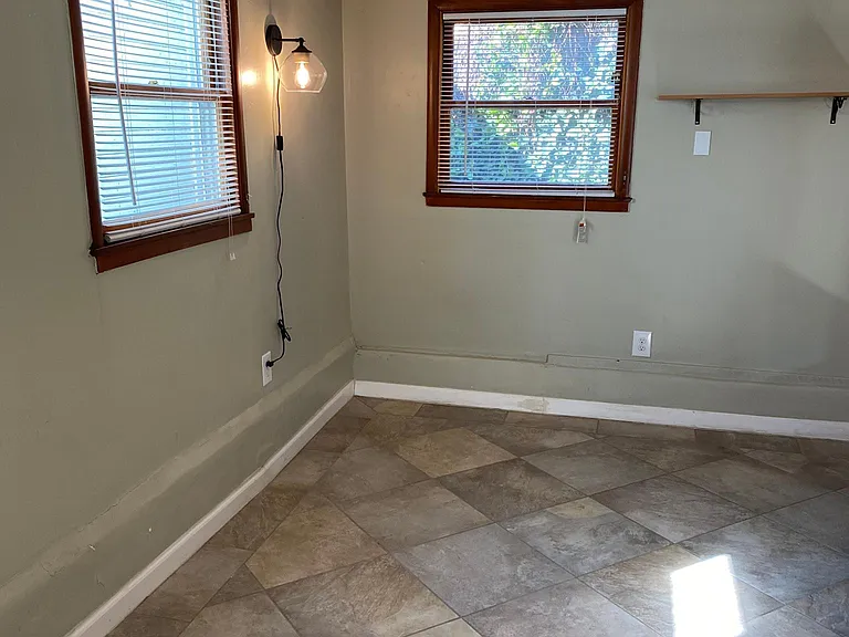 2516 N St #4 — Photo 10