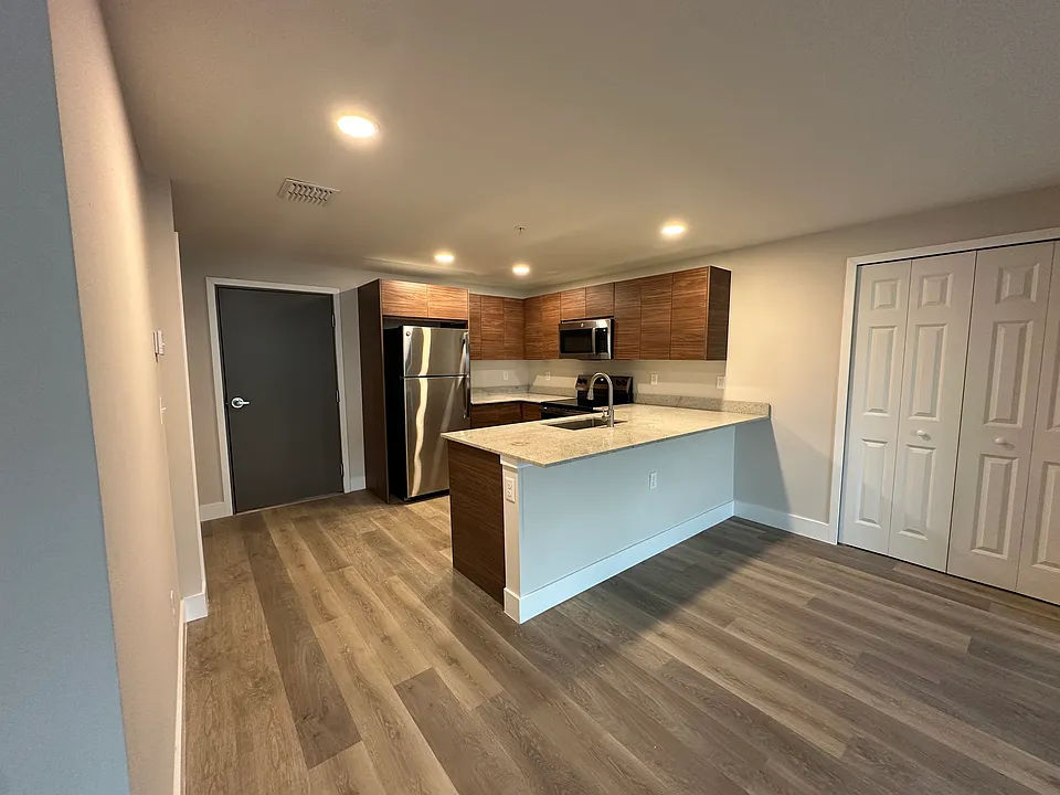 4424 S Texas Ave #1-219