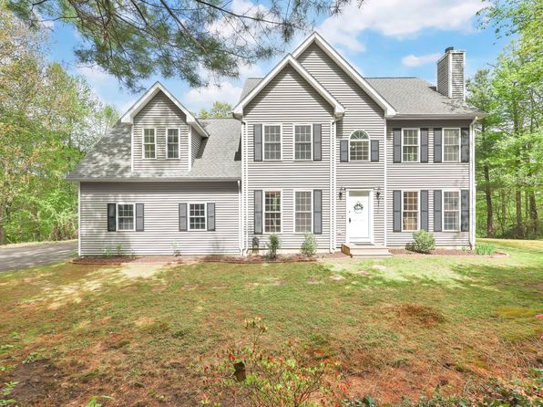 9A Alice Dr, Burlington, CT 06013