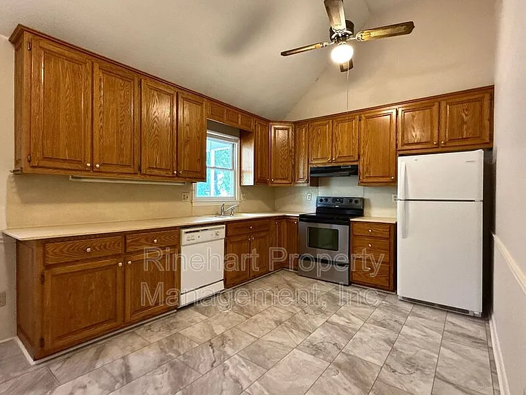 2083 Ridgecrest Rd — Photo 6