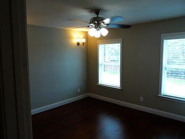 Rear bedroom.