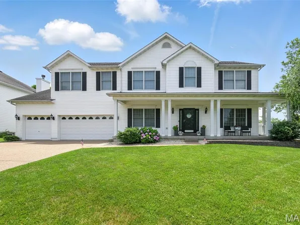 11 Country Crossing Estates Dr, Saint Peters, MO 63376