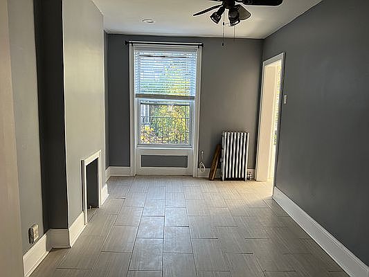 4th image of 716 De Graw St #Top