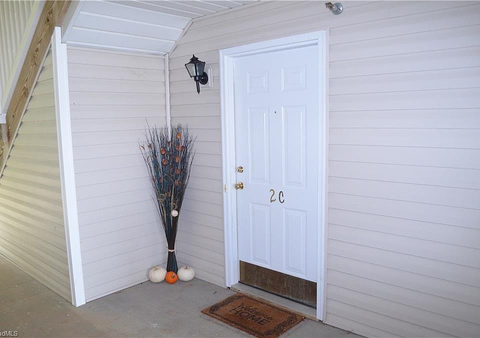 1st image of 903 Hanahan Ct Unit 2C