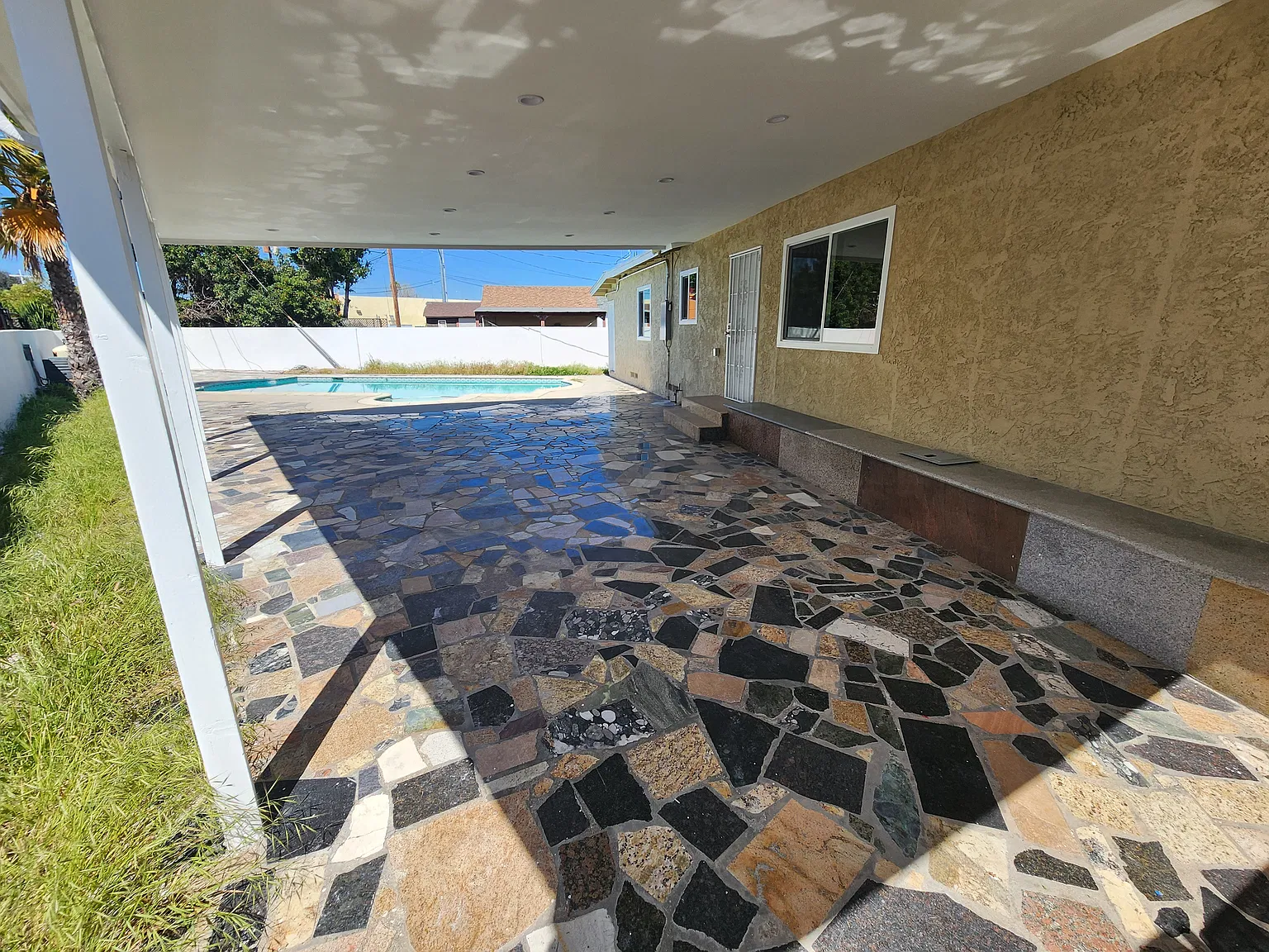 2 bed, 1300 sqft, $3,995 — Photo 3