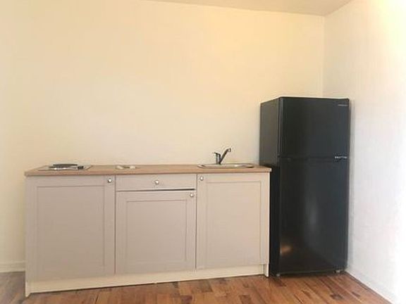 3rd image of 1314 Peabody Ave #106B