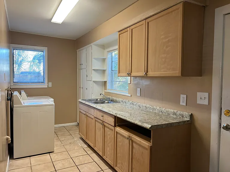 407 Engman St #1 — Photo 21
