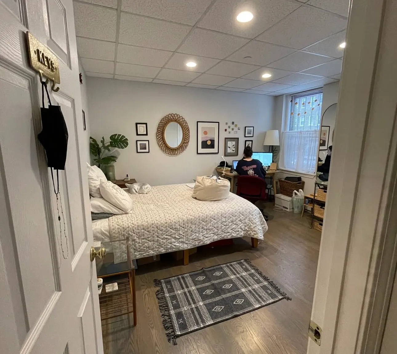 2 bed, 99999 sqft, $3,750 — Photo 3