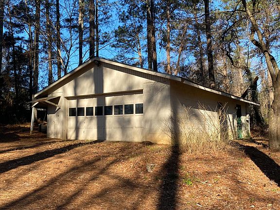 2nd image of 465 Meadowbrook Dr