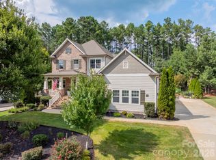 317 Holdsworth Dr, Mount Holly, NC 28120