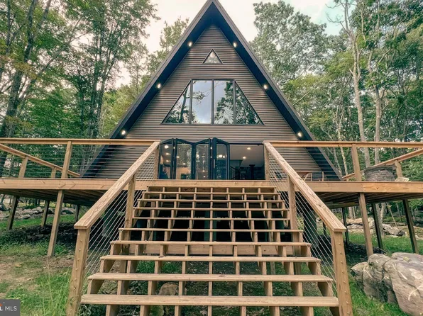 49 Teaberry Ln, Terra Alta, WV 26764