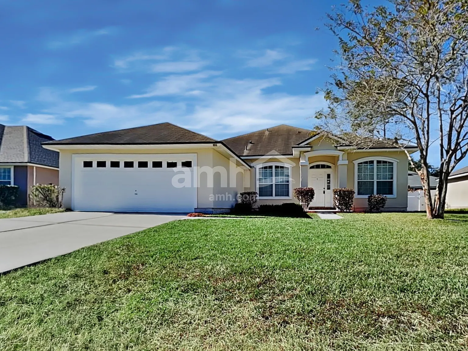 4 bed, 2.0 bath, 2168 sqft, $2,370 — Photo 1