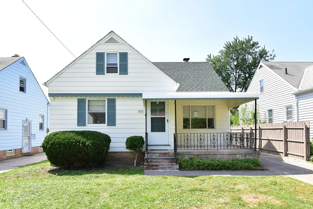 5522 Oakwood Ave photo 1