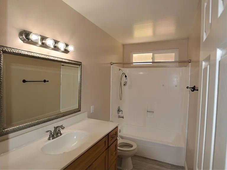 70 Briarwood — Photo 9