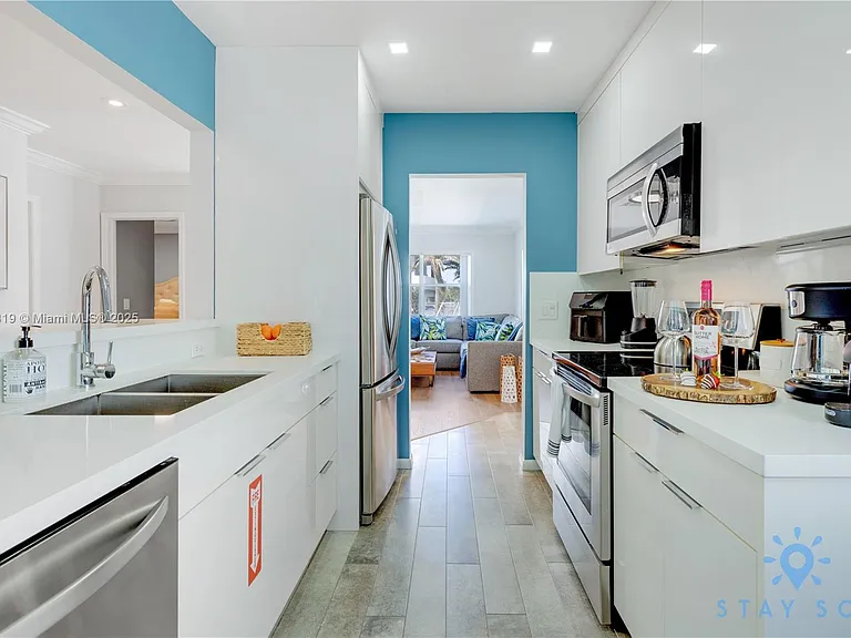 328 Missouri St — Photo 11