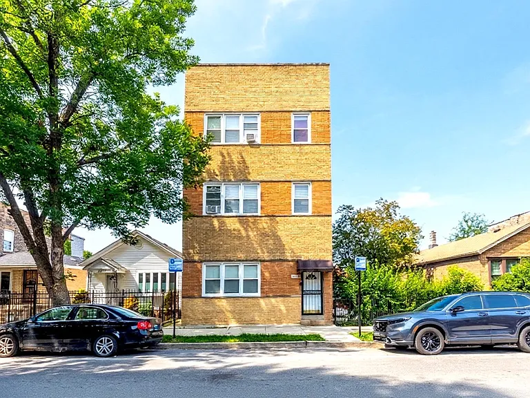 2968 S Loomis St #1 — Photo 9
