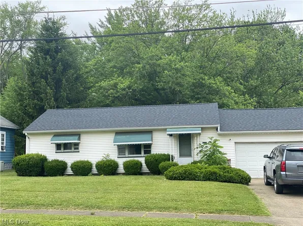950 E Dewey Ave, Youngstown, OH 44502