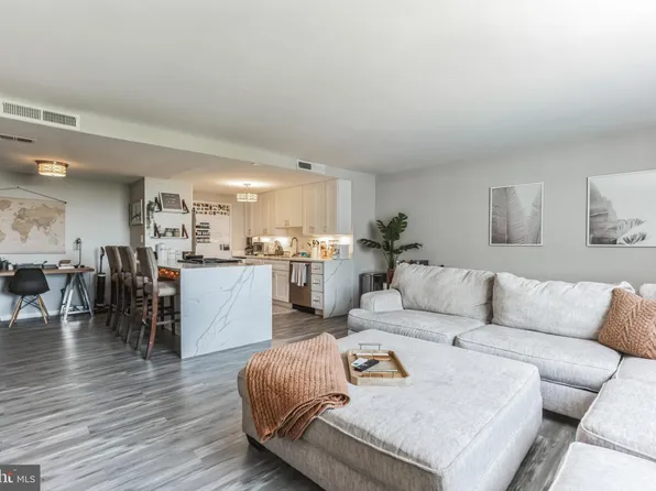 4600 Duke St APT 1303, Alexandria, VA 22304