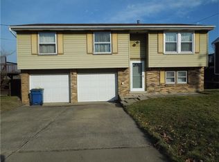 676 Regency Dr, Pittsburgh, PA 15239