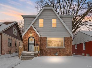 18439 Alcoy St, Detroit, MI 48205