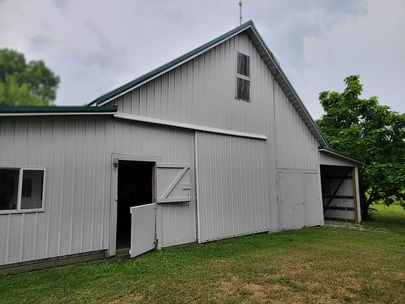3rd image of 712 N County Road 500 Lot W-wp001