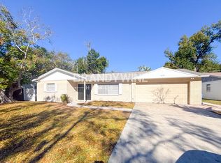 1608 Robin Ln, Brandon, FL 33510