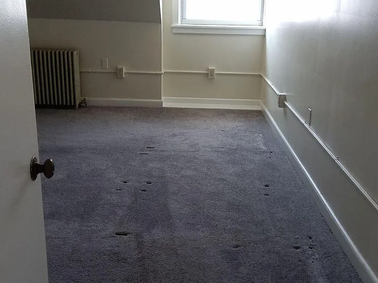 100 W Main St #6 — Photo 4