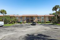 Lakeview Dr-S1908-001.jpg