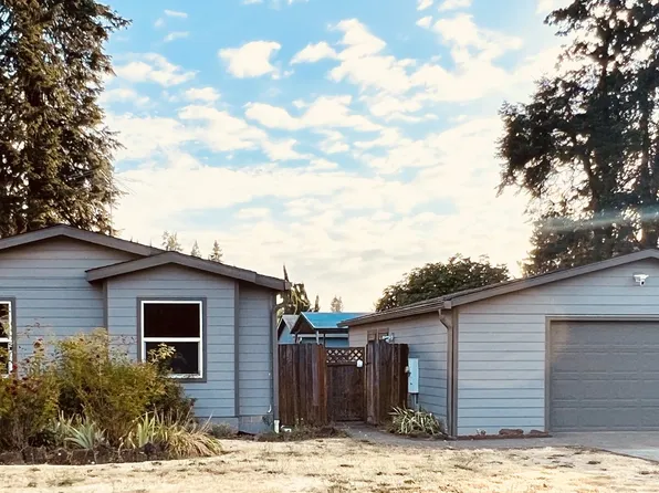 3289 Steven St, Woodburn, OR 97071