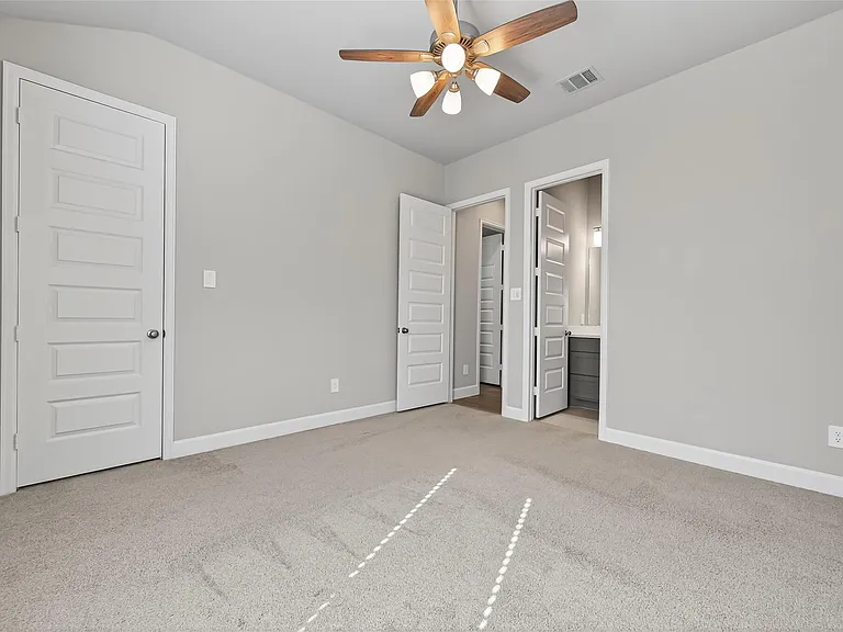 15330 Legacy Park Way — Photo 43