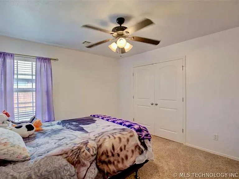 7324 E Knoxville St — Photo 18